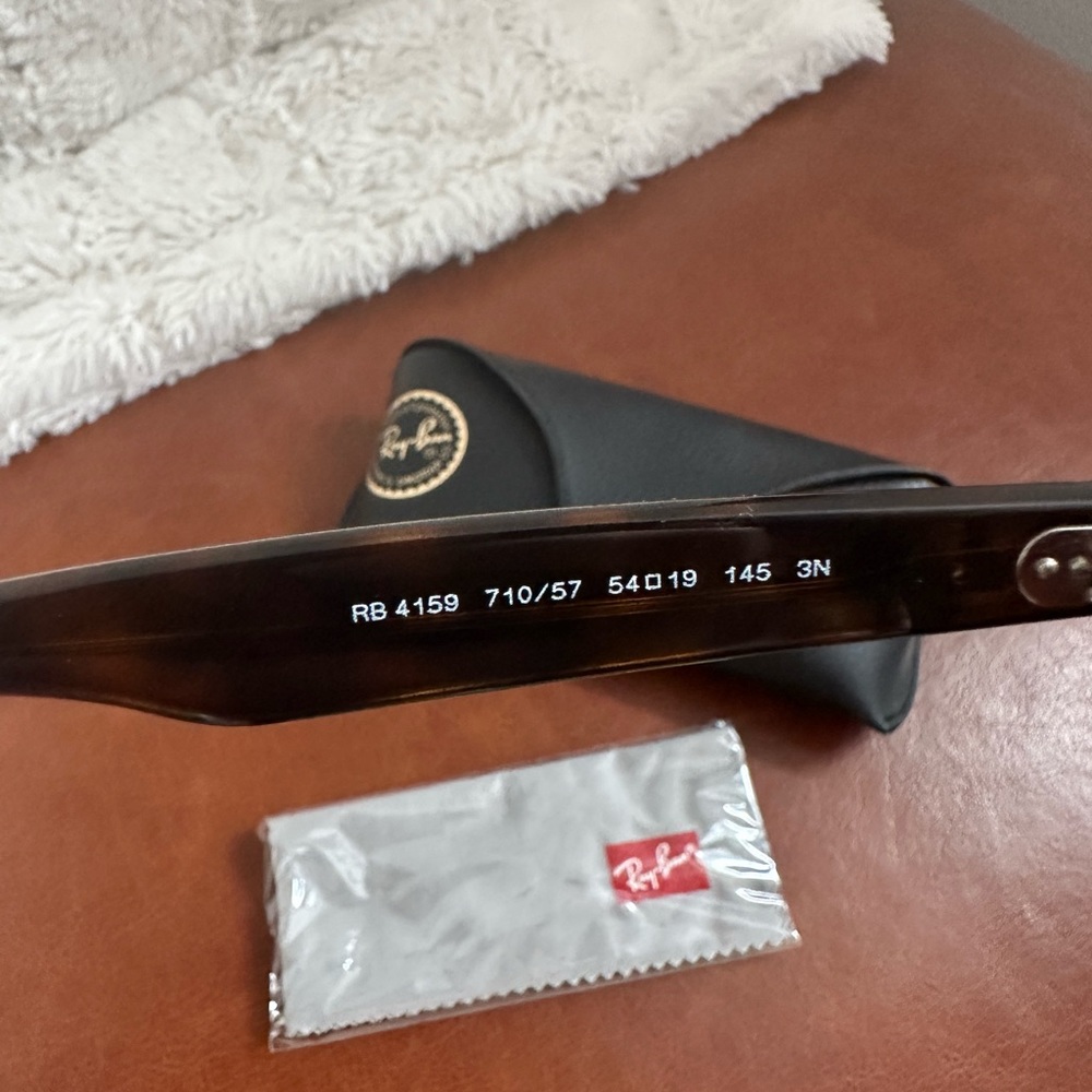 Ray-Ban RB4159 - Picture 11 of 15